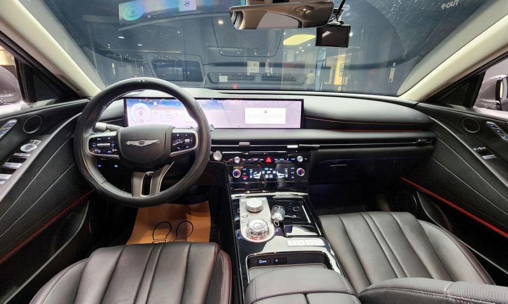 Genesis G80 Gasoline 2.5 Turbo 2WD, 2025