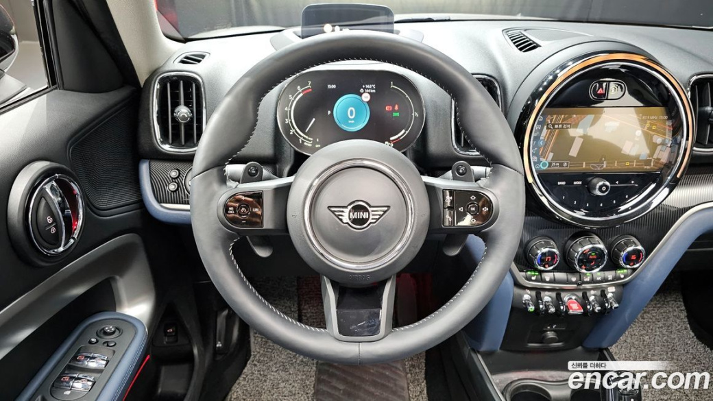 Mini Countryman ALL4 Classic Launch Pack, 2023