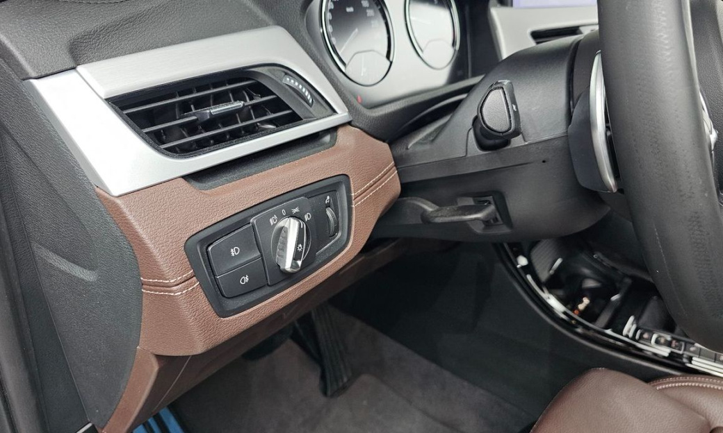 BMW X1 xDrive 20i M Sport, 2022