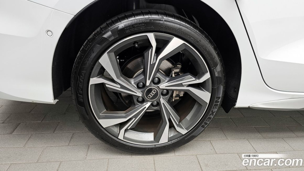 Audi A3 40 TFSI Premium, 2025