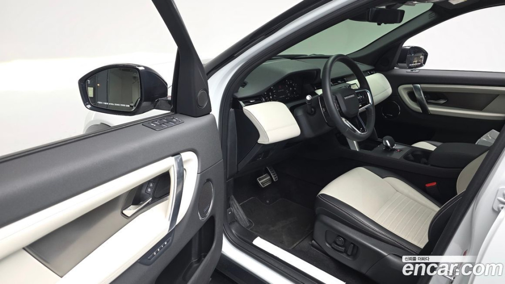 Land Rover Discovery Sport P250 Dynamic SE, 2025