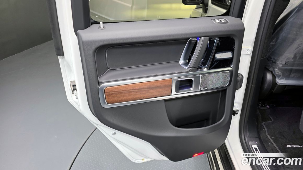 Mercedes-Benz G-Class G450d, 2026