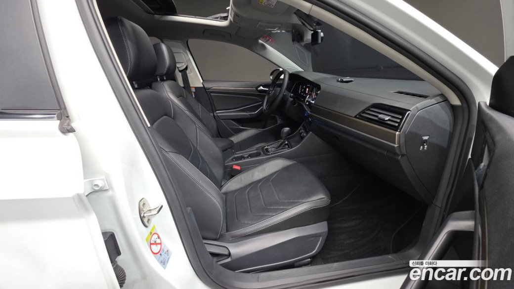 Volkswagen Jetta 1.4 TSI Prestige, 2021