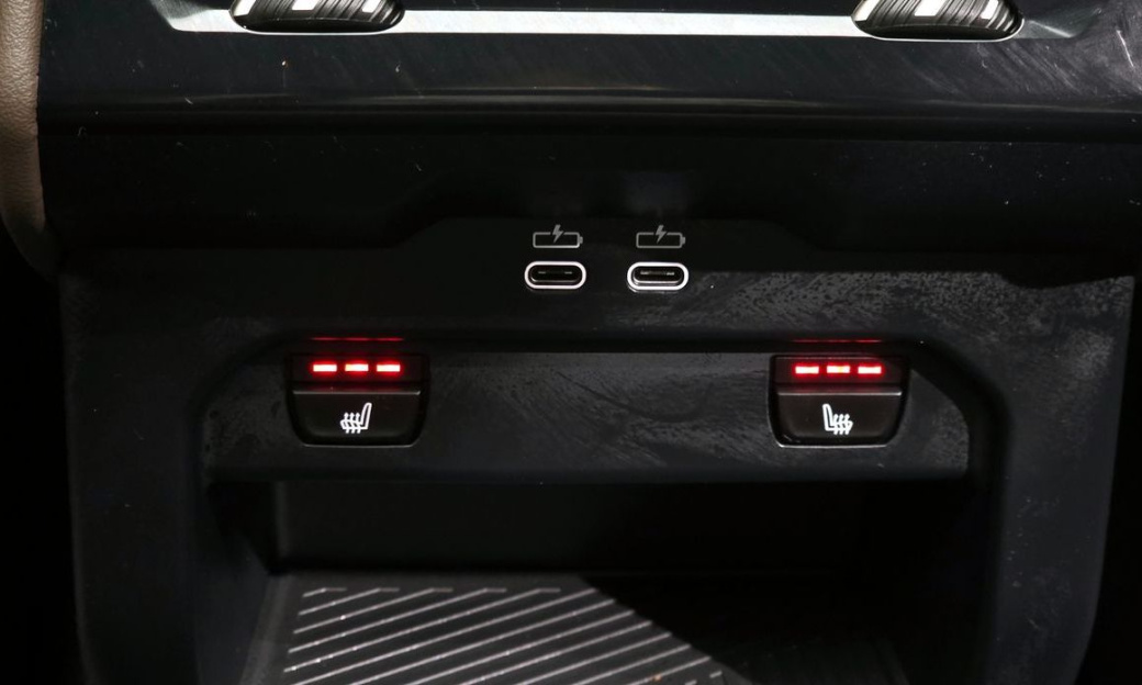 BMW 5-Series 520i, 2024