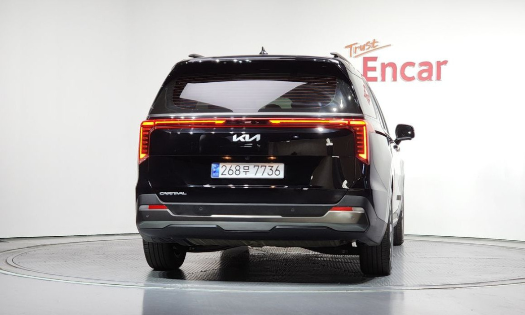 Kia Carnival 7-Seater Gravity, 2025