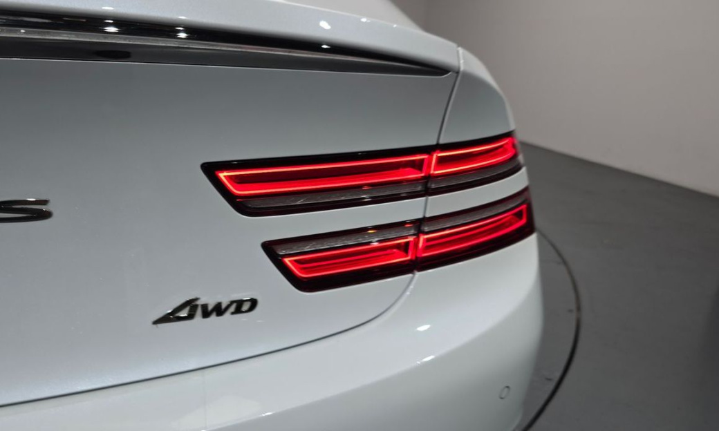 Genesis G80 Gasoline 2.5 Turbo AWD, 2022