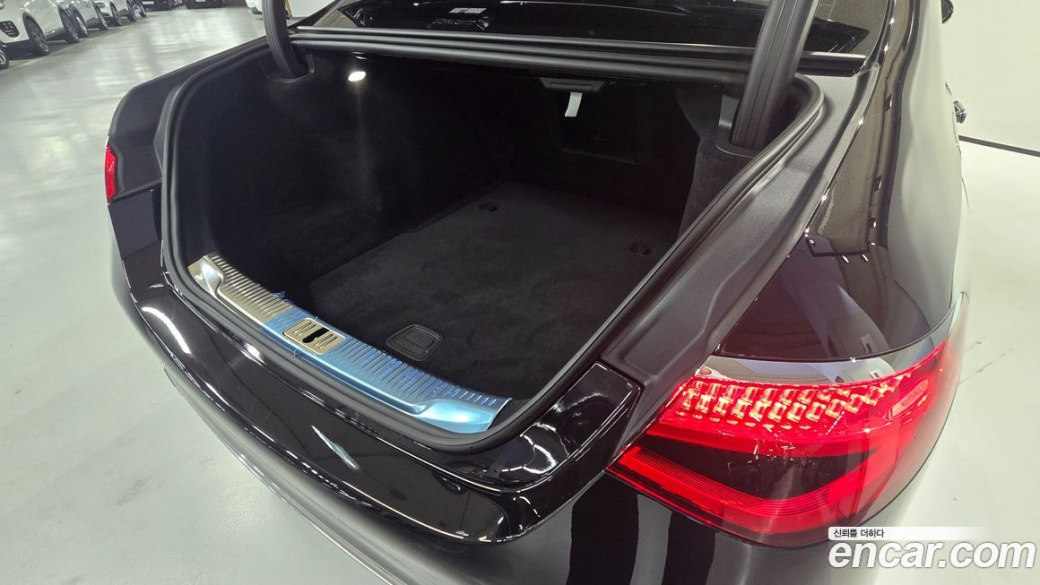 Mercedes-Benz S-Class S450 d 4MATIC, 2024