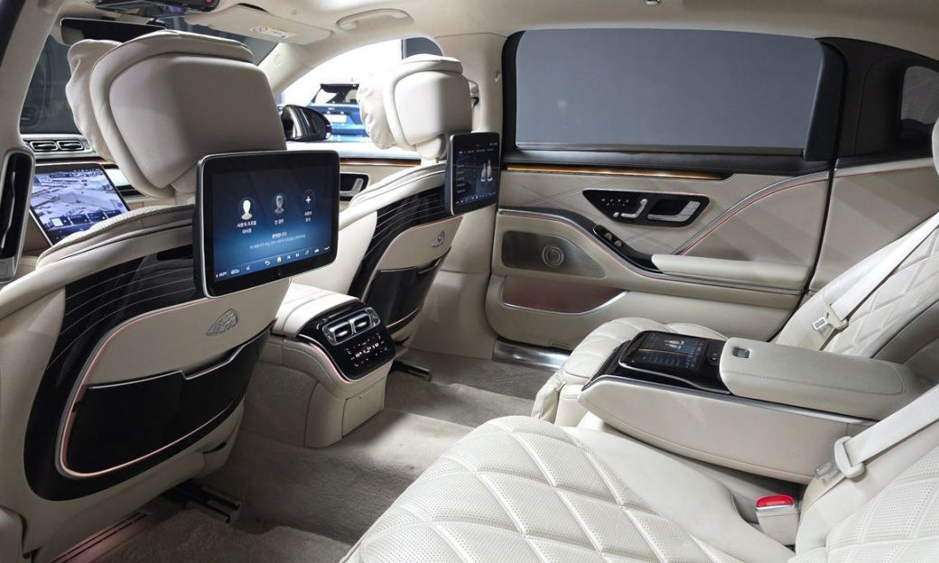 Mercedes-Benz S-Class Maybach S580 4MATIC, 2023