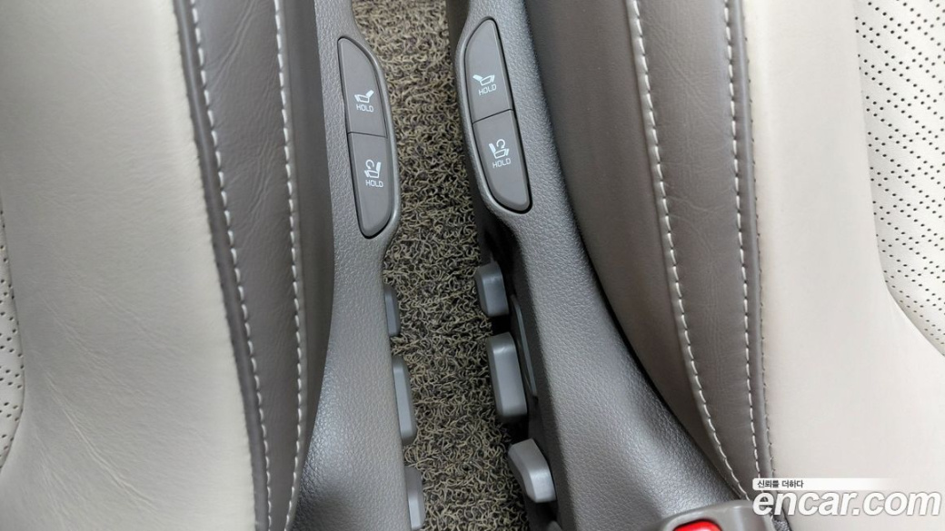 Kia Carnival 7-Seater Signature, 2023