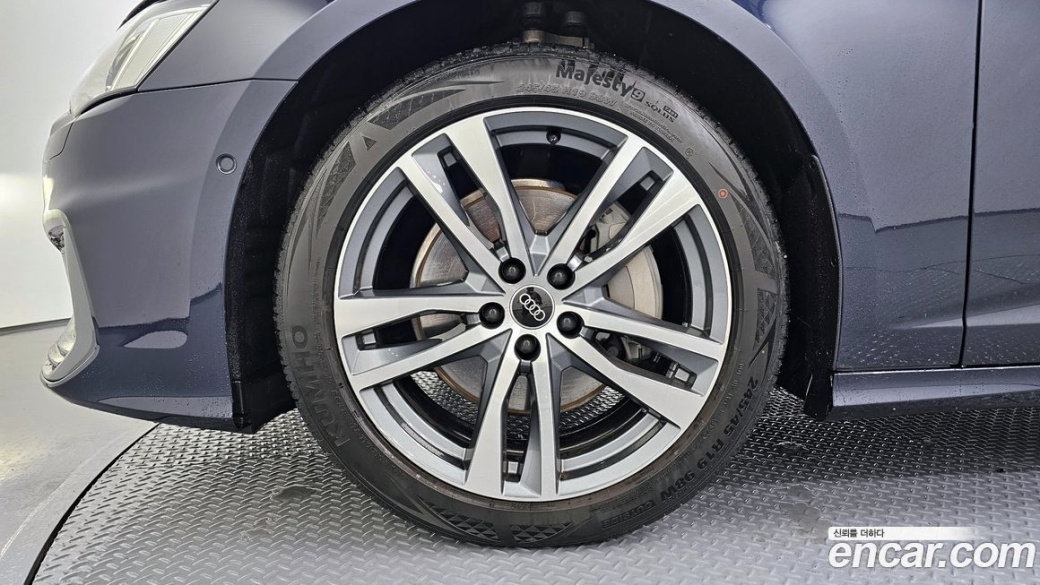 Audi A6 45 TFSI Quattro Premium, 2022