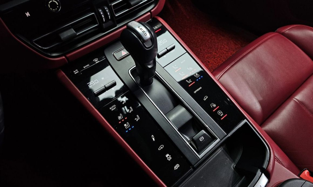 Porsche Macan 2.9 GTS, 2024