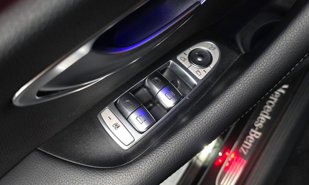 Mercedes-Benz E-Class E350 4MATIC Avantgarde, 2022