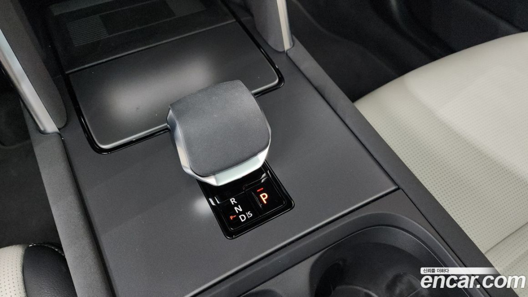 Land Rover Discovery Sport P250 Dynamic SE, 2025