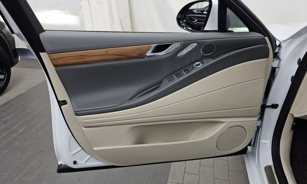 Genesis G80 Gasoline 2.5 Turbo 2WD, 2025