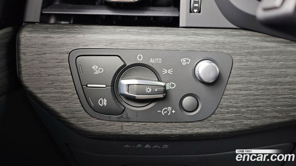 Audi A4 35 TDI Premium, 2023