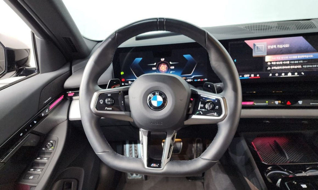 BMW 5-Series 520i M Sport, 2024