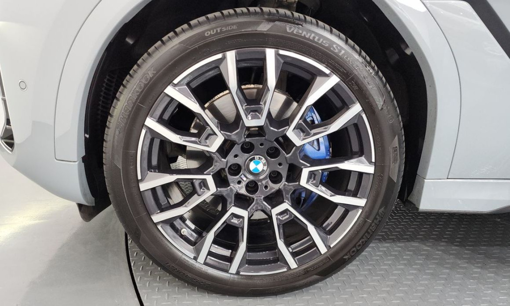 BMW X6 xDrive40i M Sport, 2024