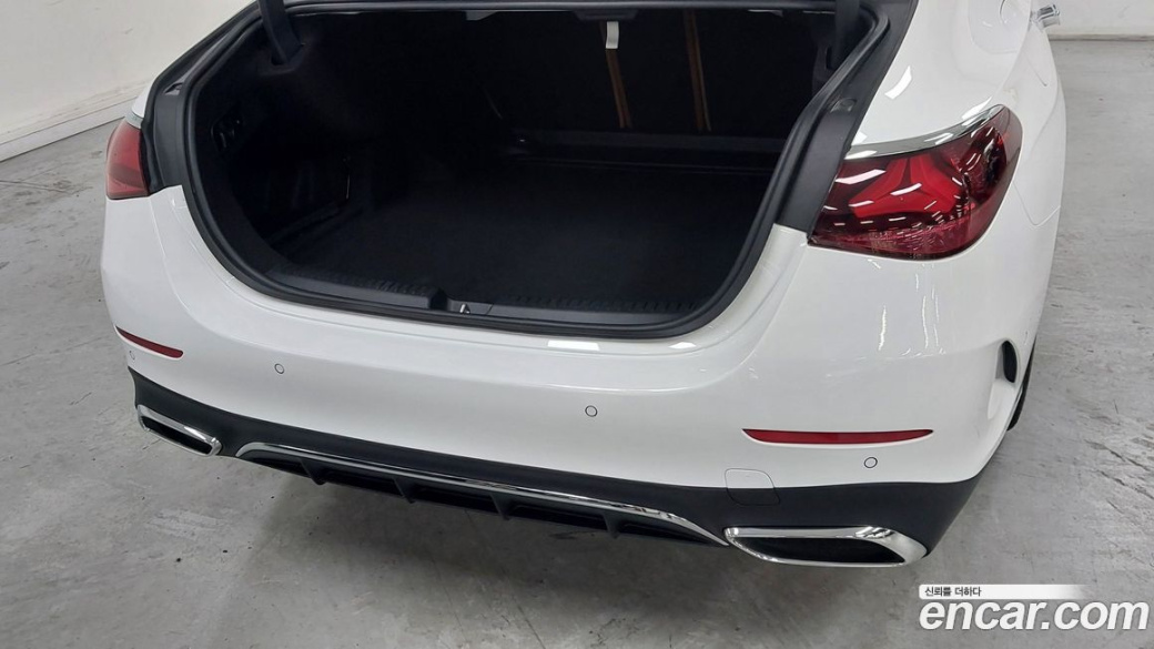 Mercedes-Benz E-Class E200 AMG Line, 2026