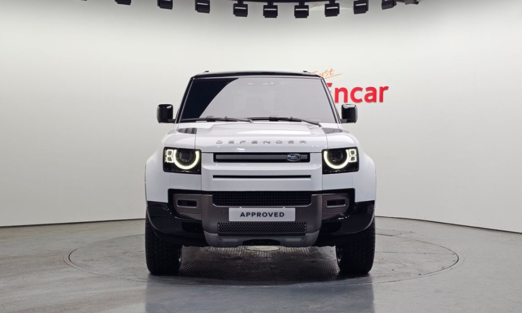 Land Rover Defender 90 D250 X-Dynamic SE, 2025