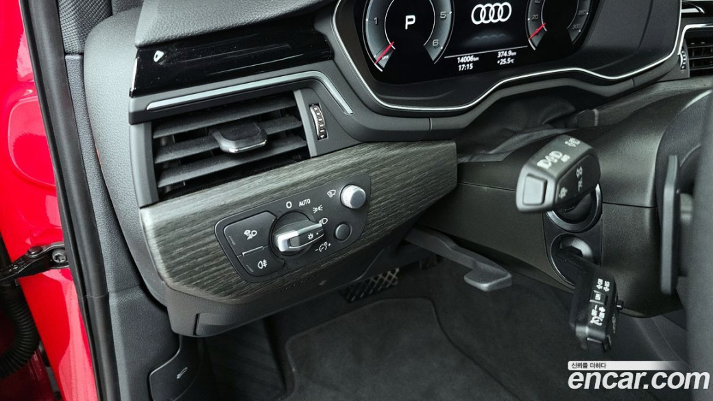 Audi A4 35 TDI Premium, 2023