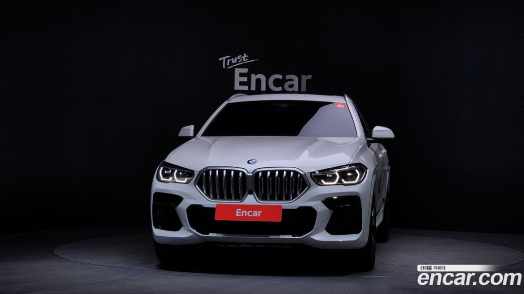 BMW X6 xDrive40i M Sport, 2023