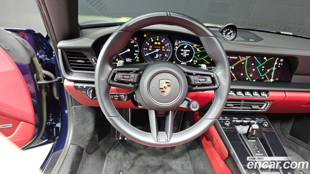Porsche 911 Carrera GTS Cabriolet, 2023