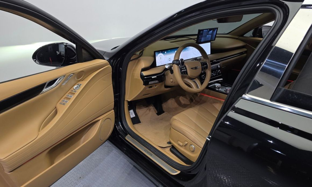 Genesis G80 Gasoline 2.5 Turbo AWD, 2025