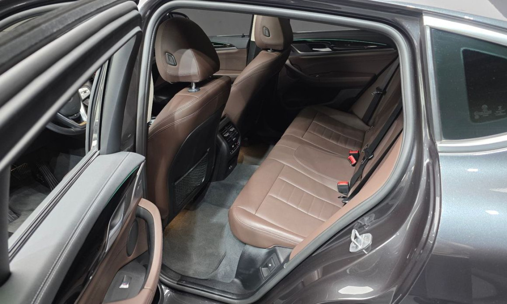 BMW X4 xDrive20i xLine, 2021