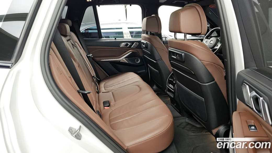 BMW X5 M50i, 2022