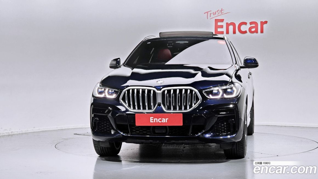BMW X6 xDrive40i M Sport, 2022