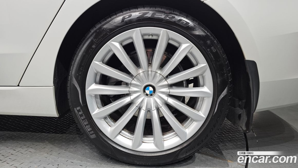BMW Gran Turismo 630i xDrive Luxury, 2022