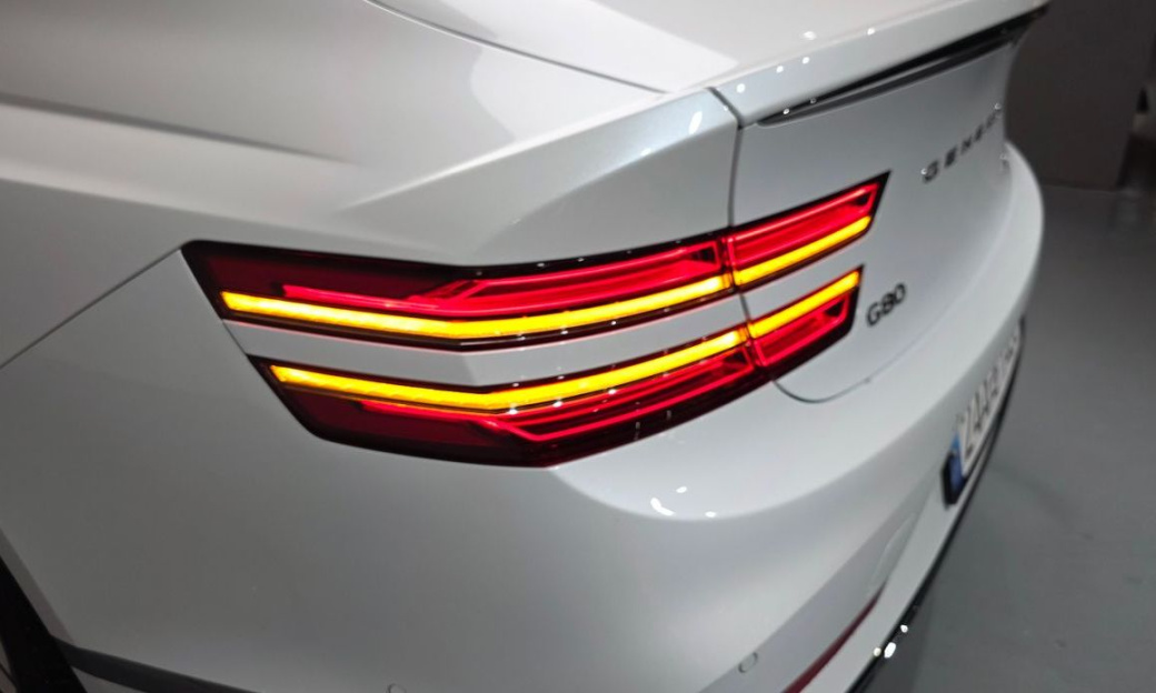 Genesis G80 Gasoline 2.5 Turbo AWD, 2025