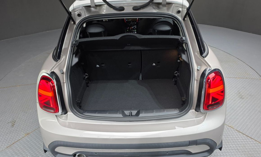 Mini Cooper 5Door Classic, 2024