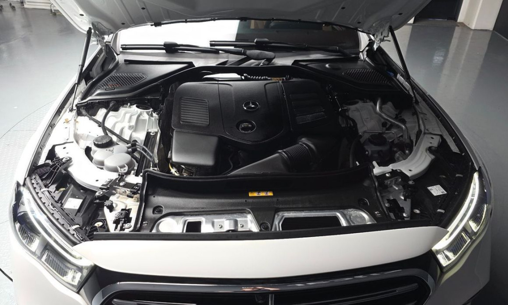 Mercedes-Benz E-Class E300 4MATIC Exclusive, 2024
