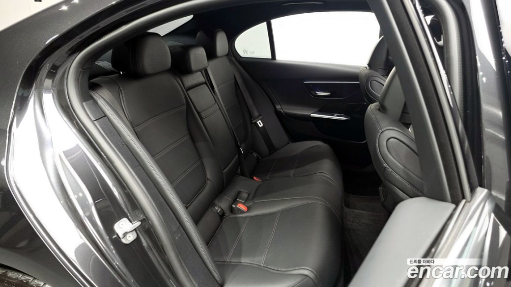 Mercedes-Benz C-Class C300 4MATIC Avantgarde, 2024
