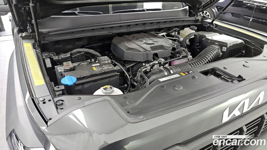 Kia Tasman 2.5T Gasoline 4WD, 2026