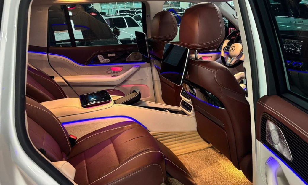 Mercedes-Benz GLS-Class Maybach GLS600 4MATIC, 2023