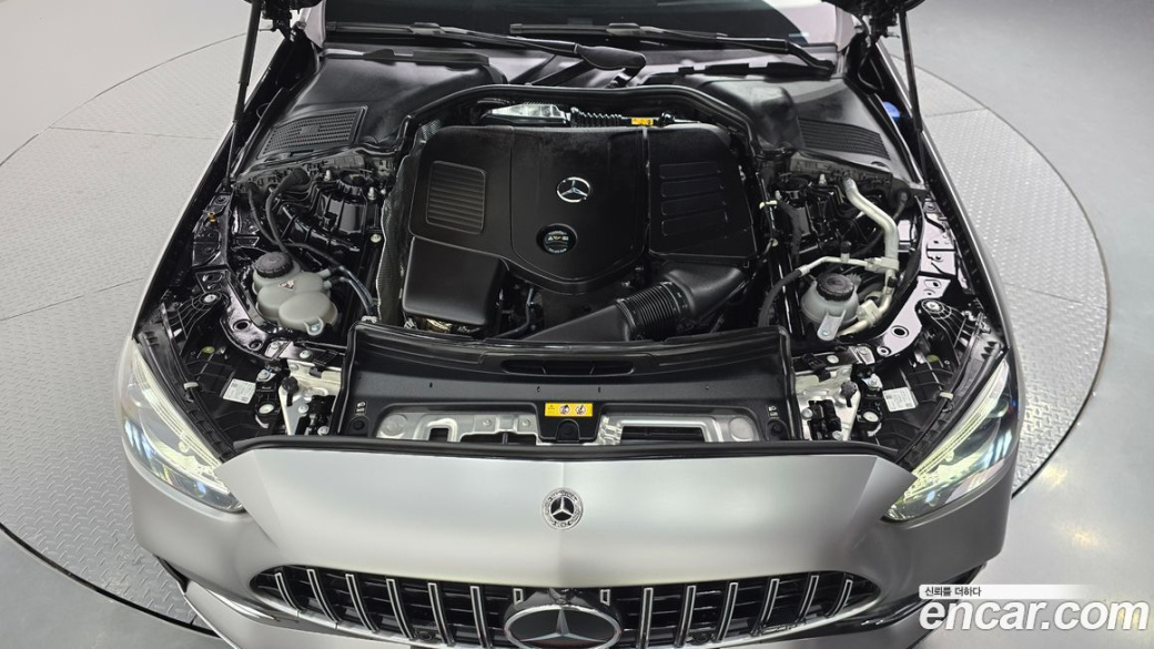 Mercedes-Benz C-Class C300 4MATIC AMG Line, 2024