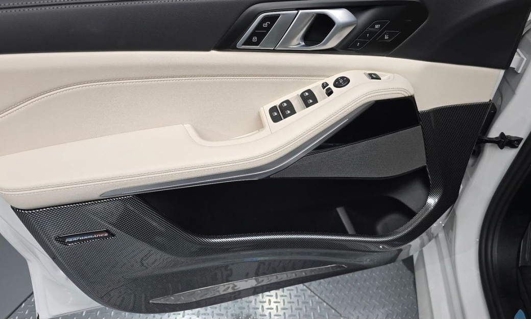 BMW X5 xDrive 40i M Sport, 2025