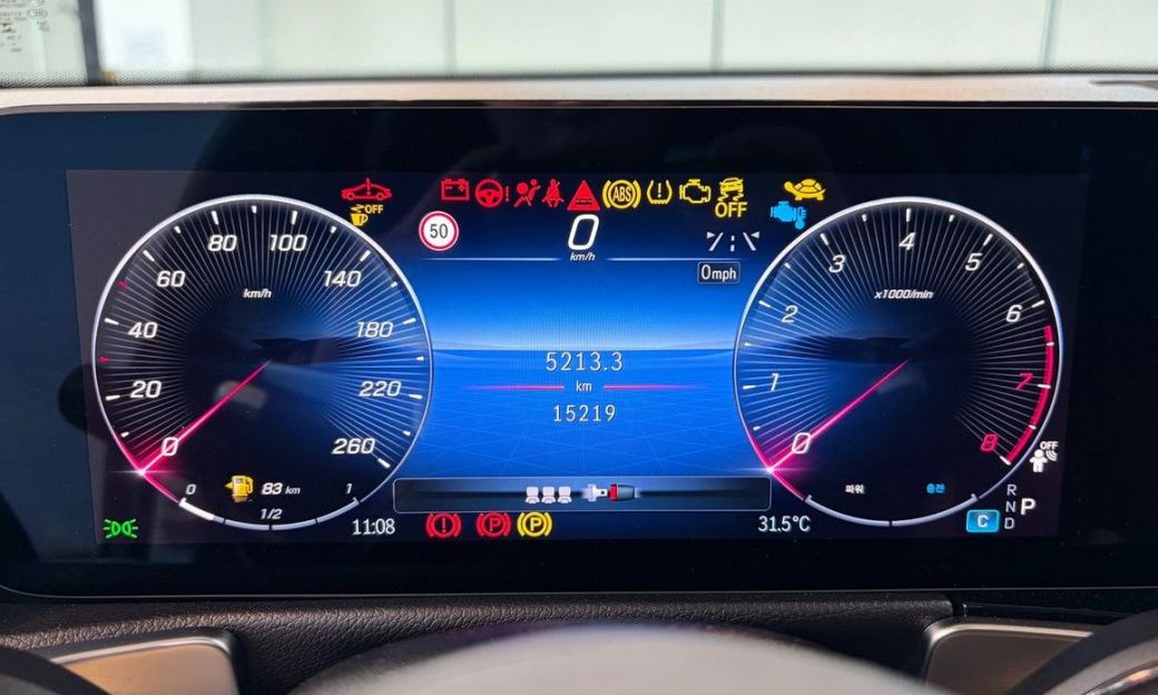 Mercedes-Benz GLB-Class GLB250 4MATIC, 2025