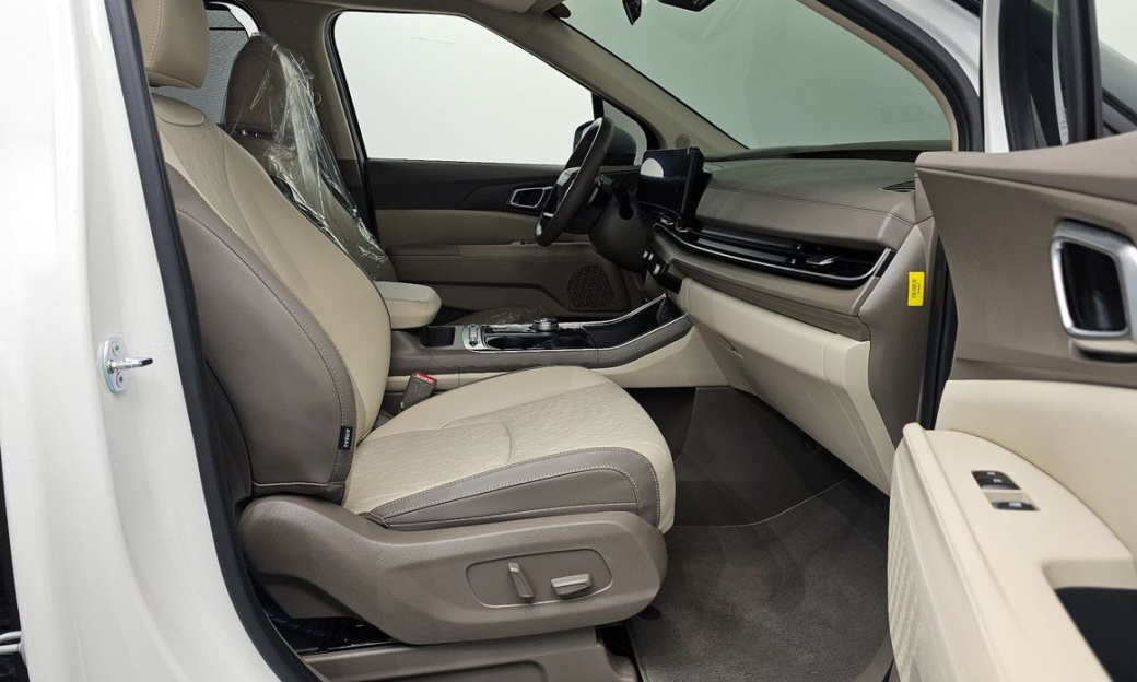 Kia Carnival 9-Seater Noblesse, 2025