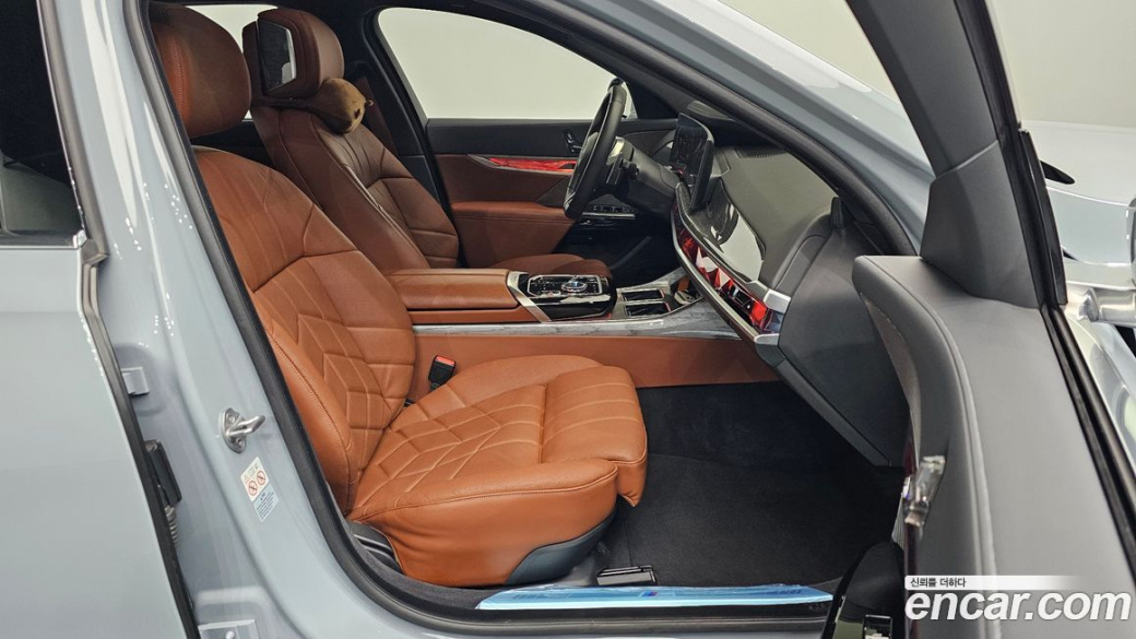 BMW 7-Series 740i xDrive M Sport, 2024