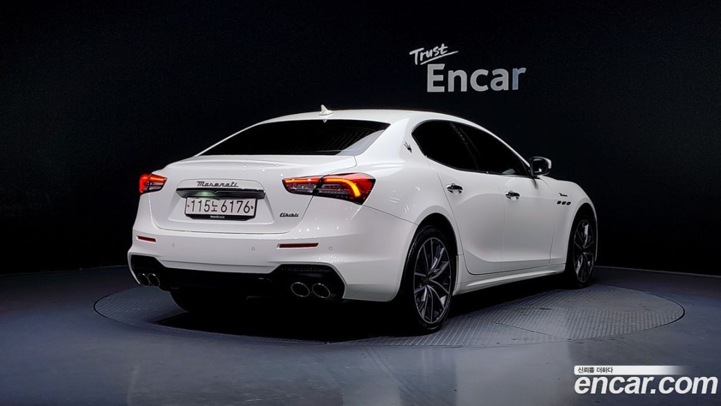 Maserati Ghibli 3.0 Modena, 2022
