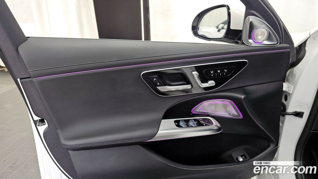 Mercedes-Benz E-Class E220d 4MATIC Exclusive, 2024