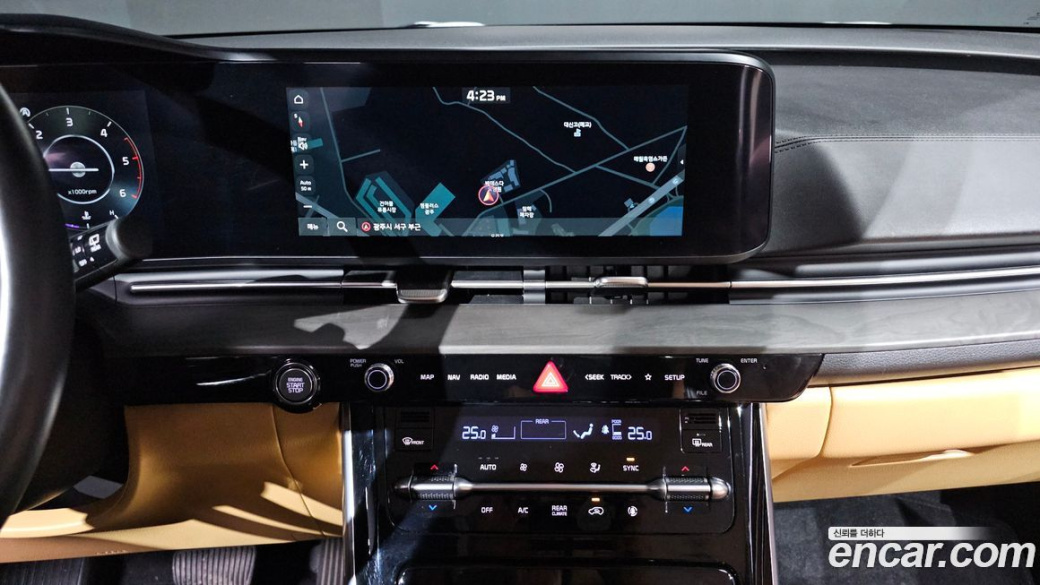 Kia Carnival 9-Seater Noblesse, 2023