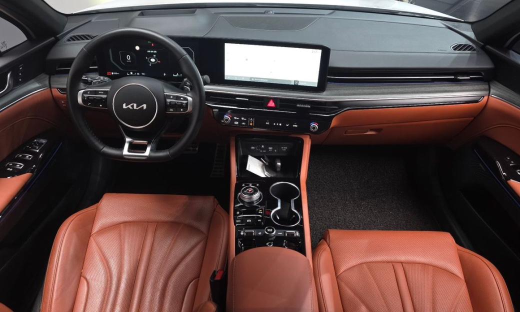 Kia K5 1.6 Turbo, 2024