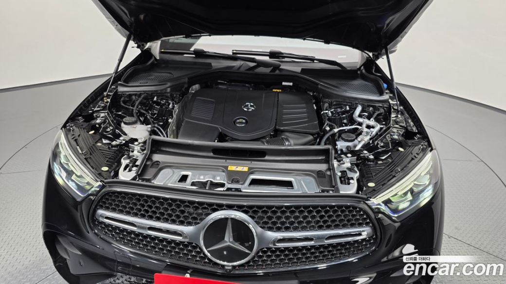 Mercedes-Benz GLC-Class GLC300 4MATIC AMG Line, 2026