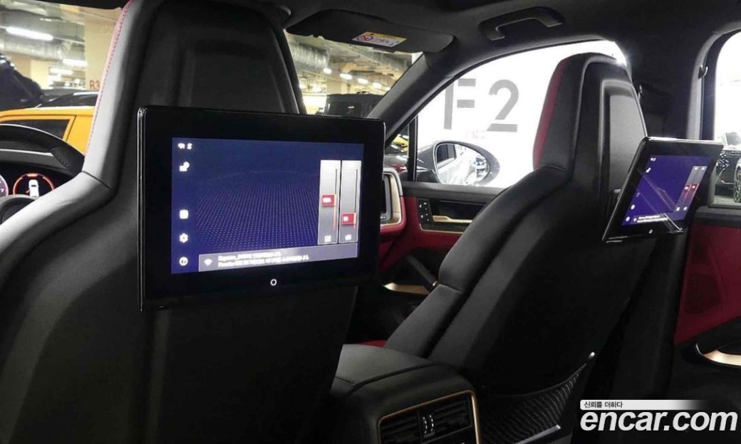Porsche Cayenne 3.0, 2024