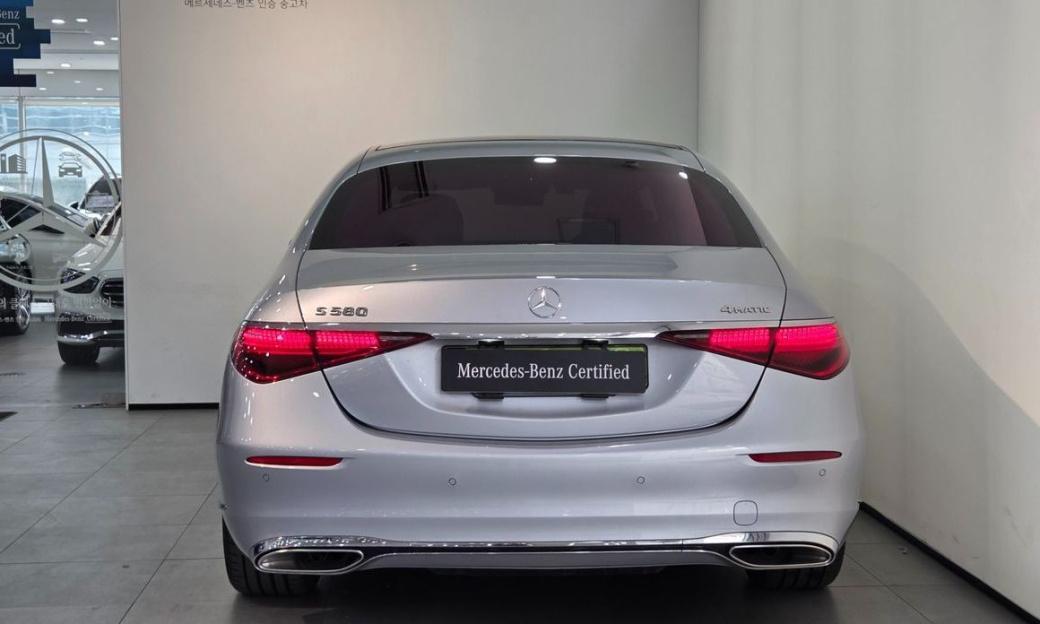 Mercedes-Benz S-Class S580L 4MATIC, 2025