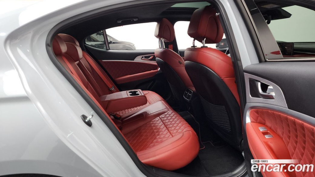 Genesis G70 Gasoline 2.0T 2WD, 2021